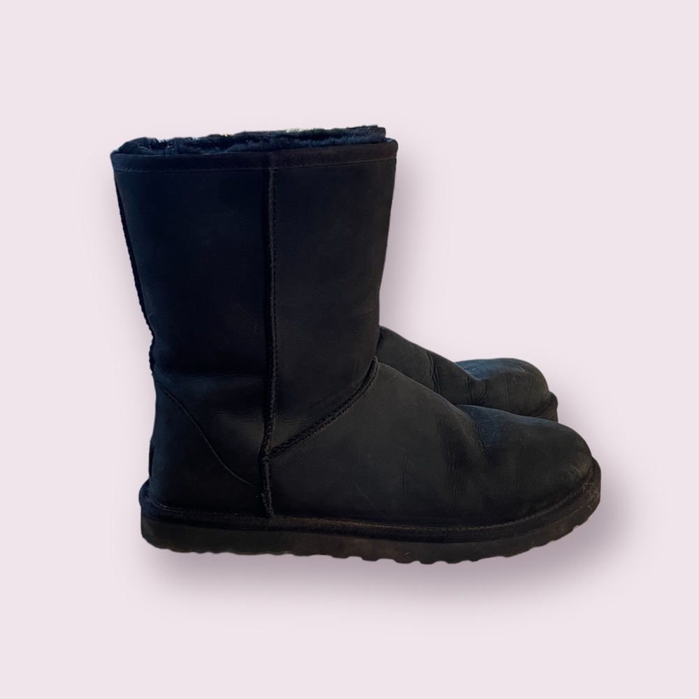 UGG Classic Short Black Boots